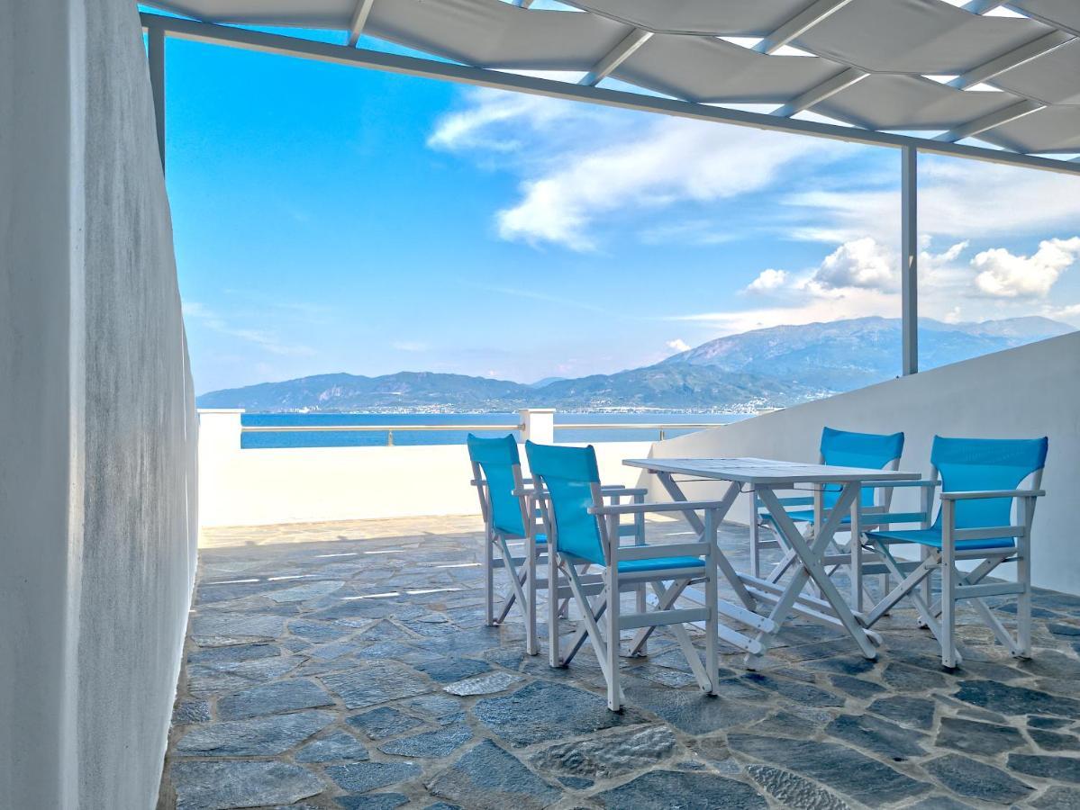 Epipleon Luxury Suites -104- Δωμάτιο 35Τμ Με Βεράντα 35Τμ Μπροστά Στη Θάλασσα Nafpaktos Dış mekan fotoğraf